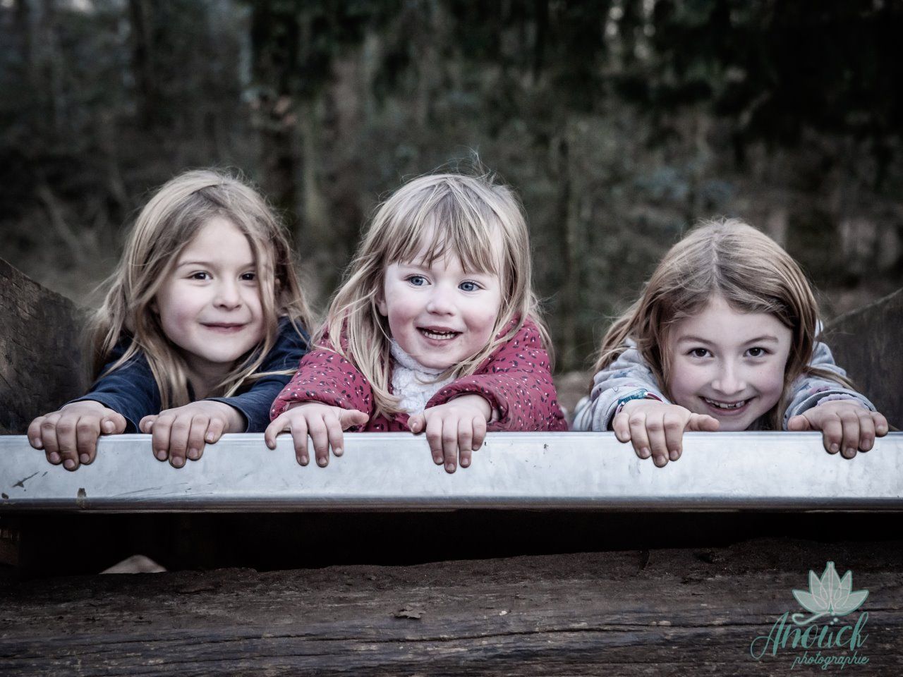 Séance photo famille en plein air à Neuchâtel
